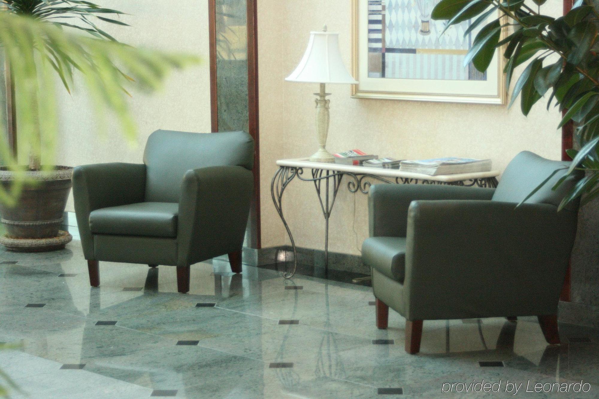 Maron Hotel & Suites Danbury Wnętrze zdjęcie