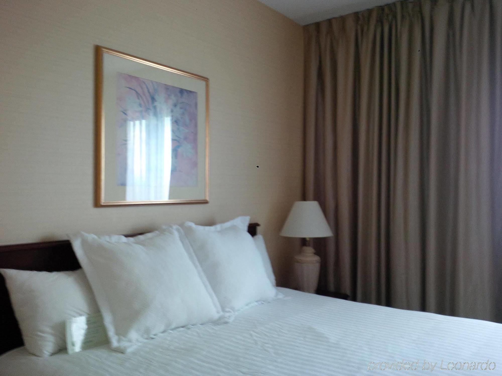 Maron Hotel & Suites Danbury Zewnętrze zdjęcie